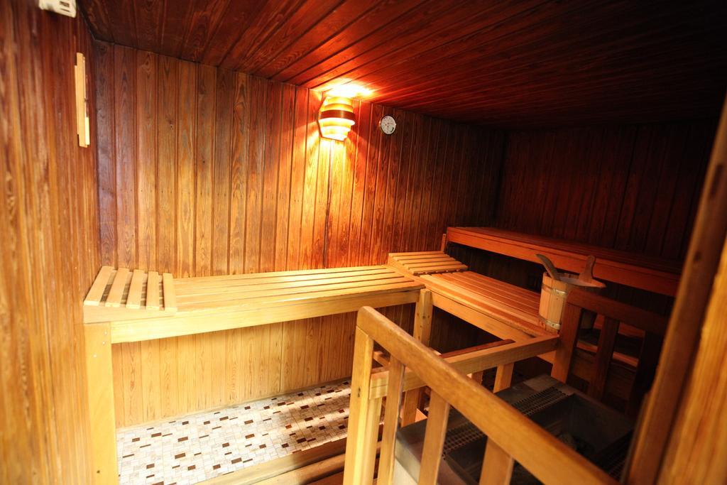 Apartment In Center Of Davos Buitenkant foto
